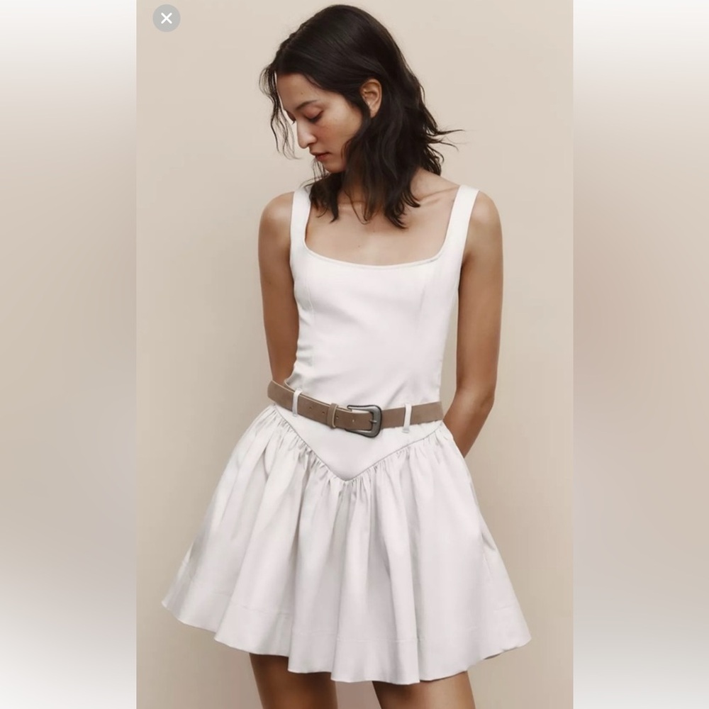 NWOT Zara Fitted Short Dress with Belt size L
